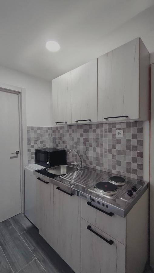 Vucinic Studio Apartment Цетине Екстериор снимка