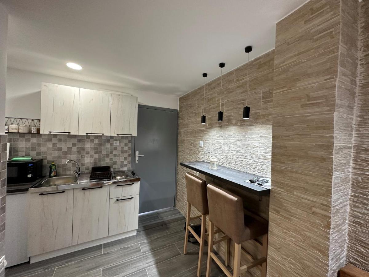 Vucinic Studio Apartment Цетине Екстериор снимка